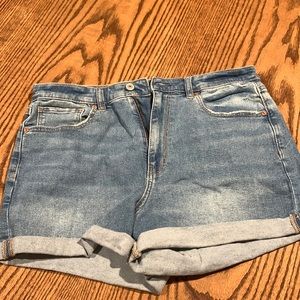 American eagle mom shorts super high rise